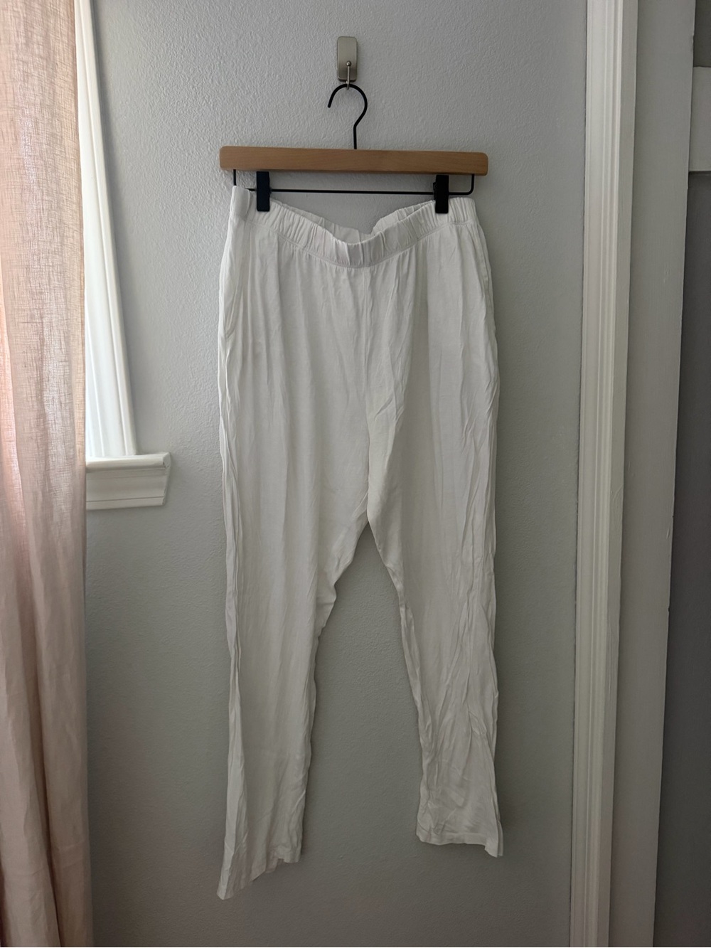 MATE the Label White Tencel Pajama Pants. Size M.